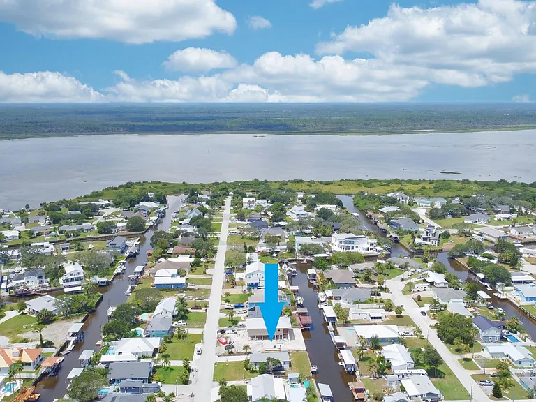 226 Treasure Beach Rd — Photo 3