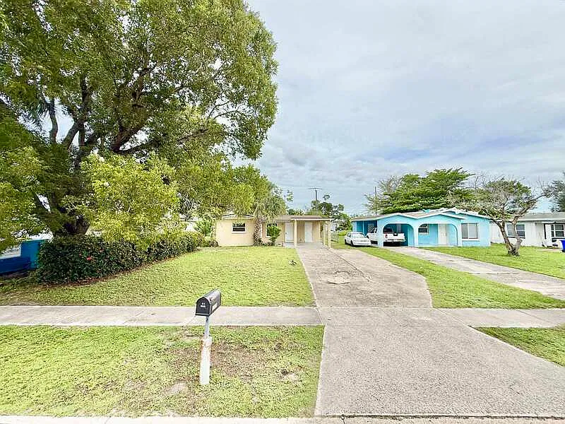 3 bed, 2.0 bath, 1420 sqft, $1,750 — Photo 4