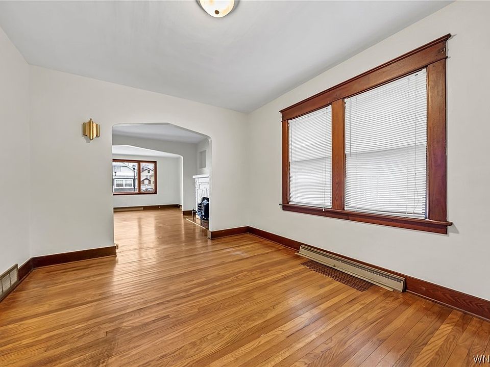 105 Eggert Rd, Cheektowaga, NY 14215 Zillow