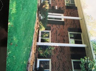 1607 Ville Maura Ln, Hazelwood, MO 63042