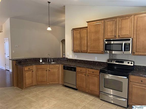 3rd image of 304 Summer Cove Cir NW