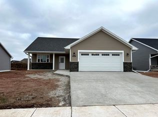 N9356 Gemstone Ct, Appleton, WI 54915