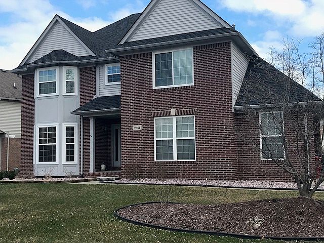 1st image of 39044 Canterbury Dr