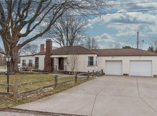 1432 Manor Ave NW, Canton, OH 44708