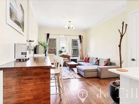 3rd image of 17 E 17th St APT 2D