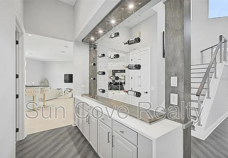 854 Macewen Dr — Photo 7