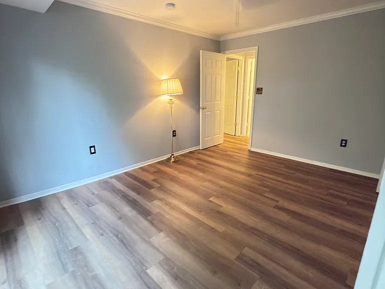5618 Bloomfield Dr #201 — Photo 16