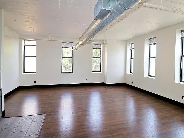 523 Grand Blvd #2F — Photo 8