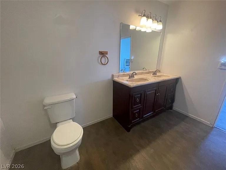 665 Brougher Ave — Photo 5