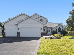 1035 Kilbirnie Rd, Big Lake, MN 55309