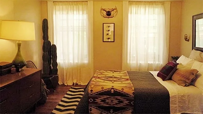 Rented by Park Property Advisors | media 35