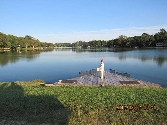 4th image of 52 Lake Warren Dr