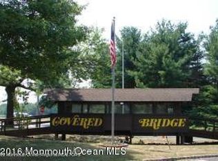 109 Amberly Dr UNIT E, Manalapan, NJ 07726