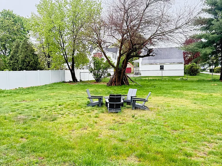 8 Lamprey St #1 — Photo 8