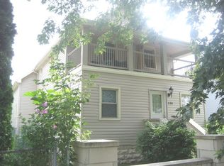 558 Irving St, Joliet, IL 60432