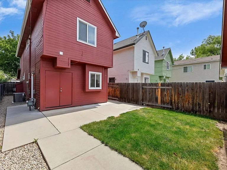1509 S Euclid Ave — Photo 26