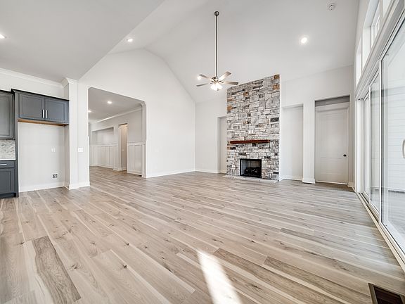 5th image of 7290 Fairlawn Dr Lot 21