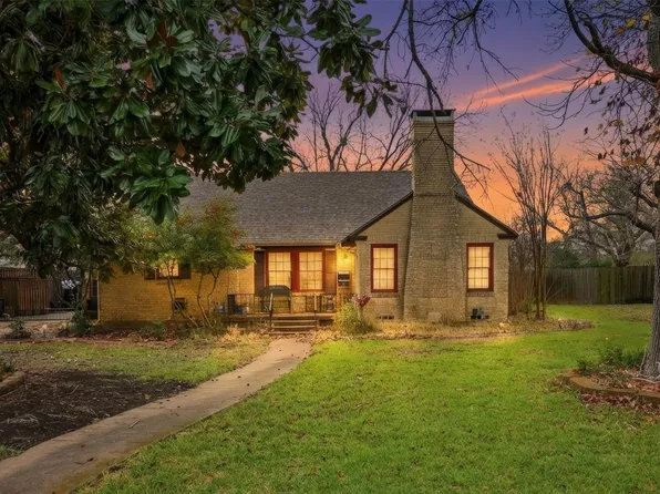 122 E 7th St, Lancaster, TX 75146