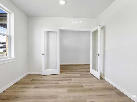 2nd image of 733 Cheri Court Block Lot 6