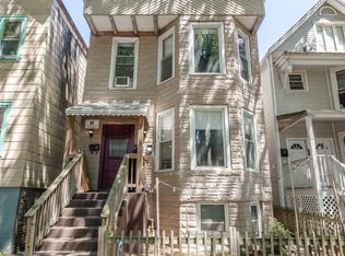 1736 W Roscoe St FRNT 2, Chicago, IL 60657