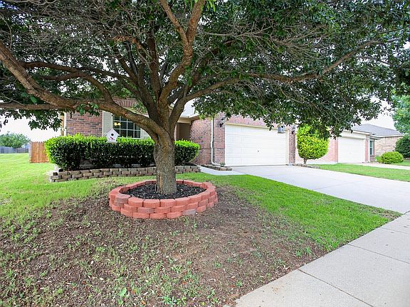 2nd image of 4140 Silverwood Trl
