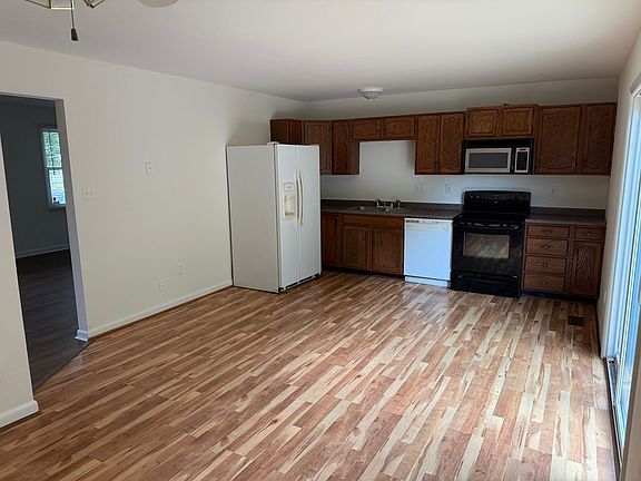 5th image of 5109 Pecan Dr