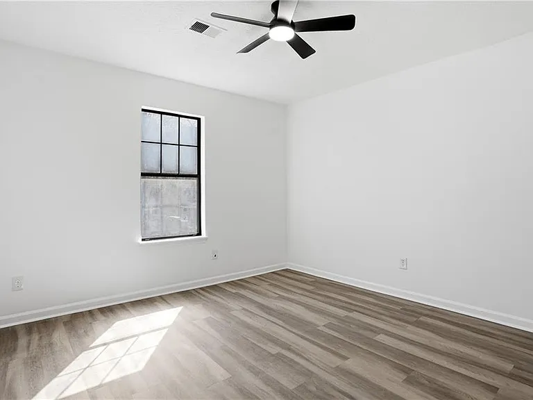 858 Ohara Dr — Photo 12