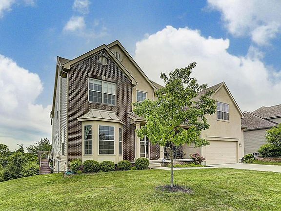 3rd image of 2523 Pleasant Crest Ct
