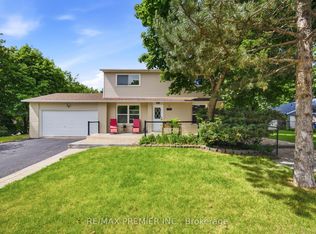 115 William Roe Blvd, Newmarket, ON L3Y 1B1