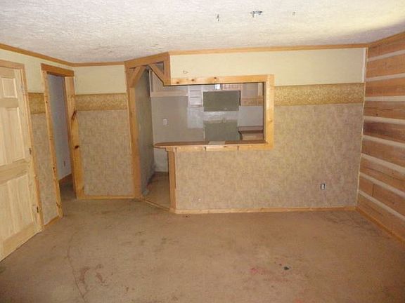 4th image of 3066 N County Road 650 W