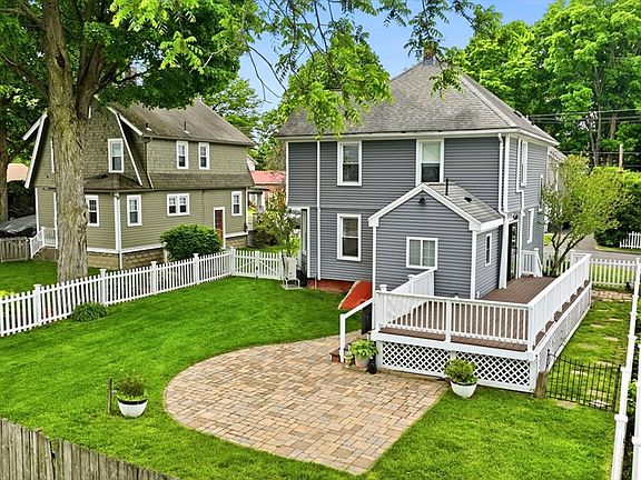 4th image of 9 Callender Ave