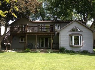 10700 Emerald Dr, Cement City, MI