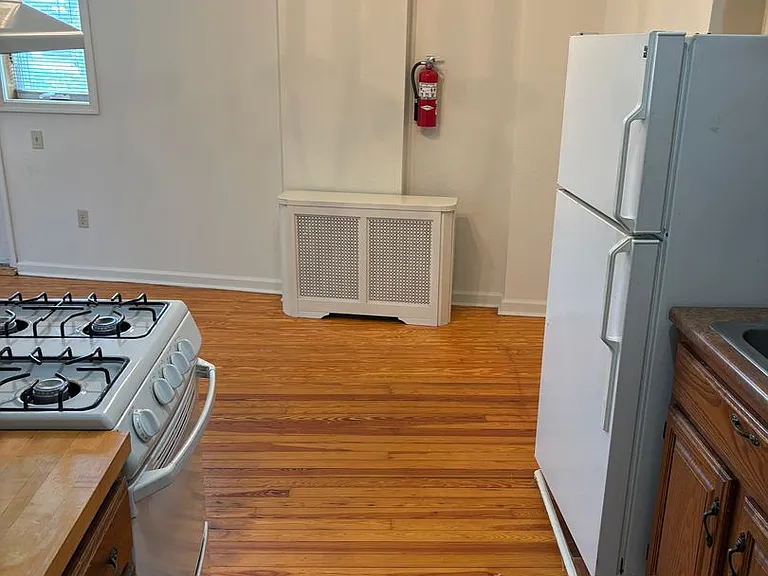 1505 Bywood Ave — Photo 1