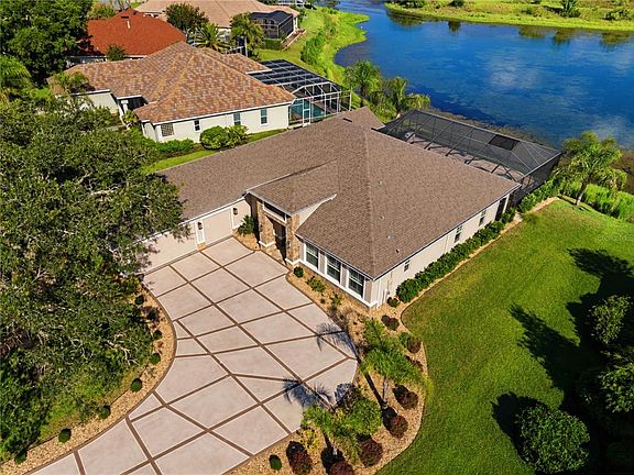 2nd image of 9215 Lake Cypress Loop
