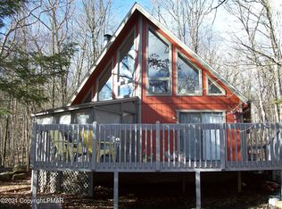 5911 Decker Rd, Bushkill, PA 18324