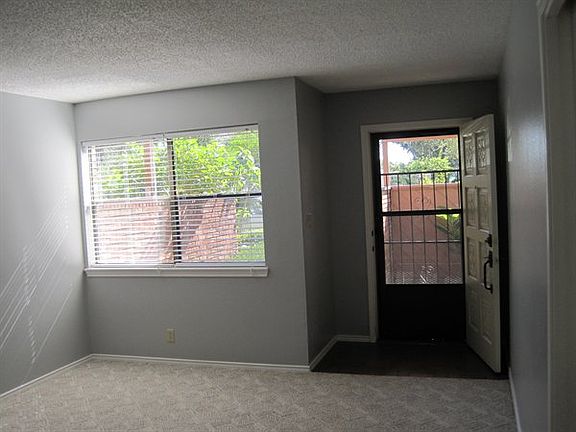 4th image of 5314 Guava Dr