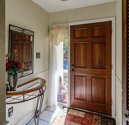 3rd image of 9457 Pitch Pine Dr