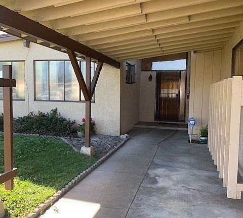 3rd image of 10621 Harcourt Ave