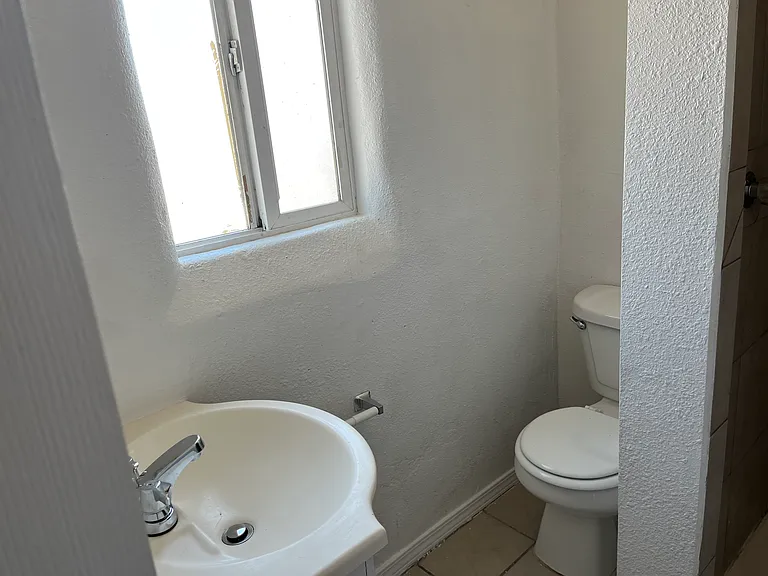 Updated 2 bed / 1 bath in the Near North Valley — Photo 41