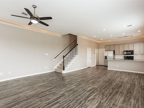 4th image of 15846 Blair Castle Dr