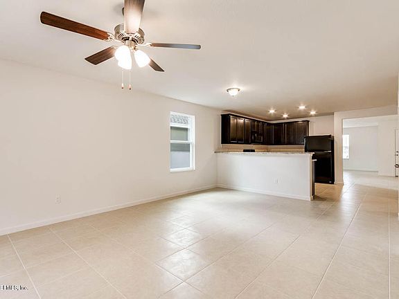 4th image of 77511 Lumber Creek Blvd