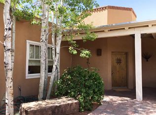 1452 Miracerros Loop S, Santa Fe, NM 87505