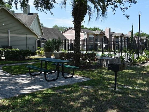 3rd image of 2550 N Alafaya Trl #R2550n5103