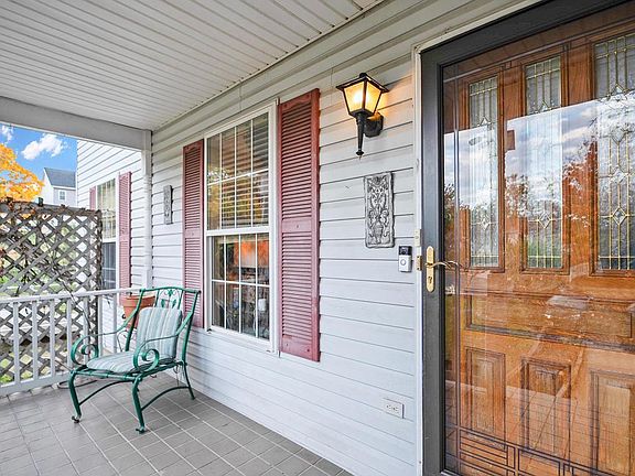3rd image of 8616 Wilenoak Ct