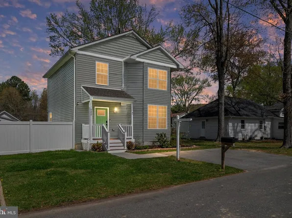 1222 Juniper St, Shady Side, MD 20764