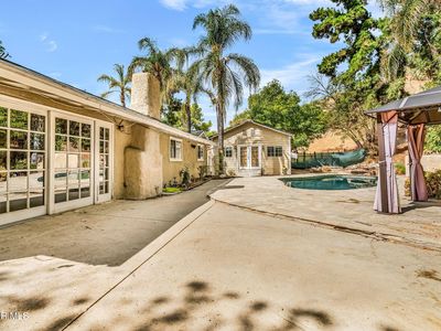 20711 Collins St, Woodland Hills, CA, 91367