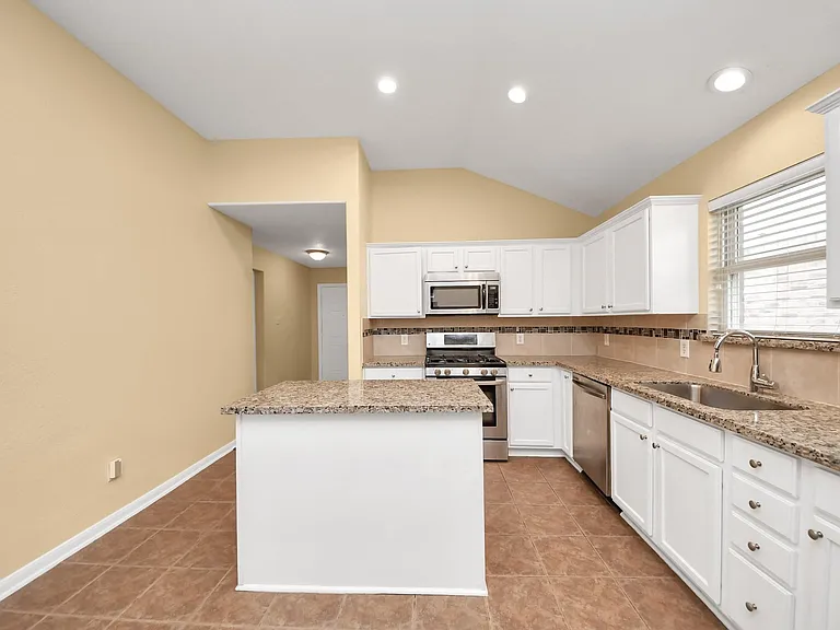 2222 Summit Meadow Dr — Photo 17