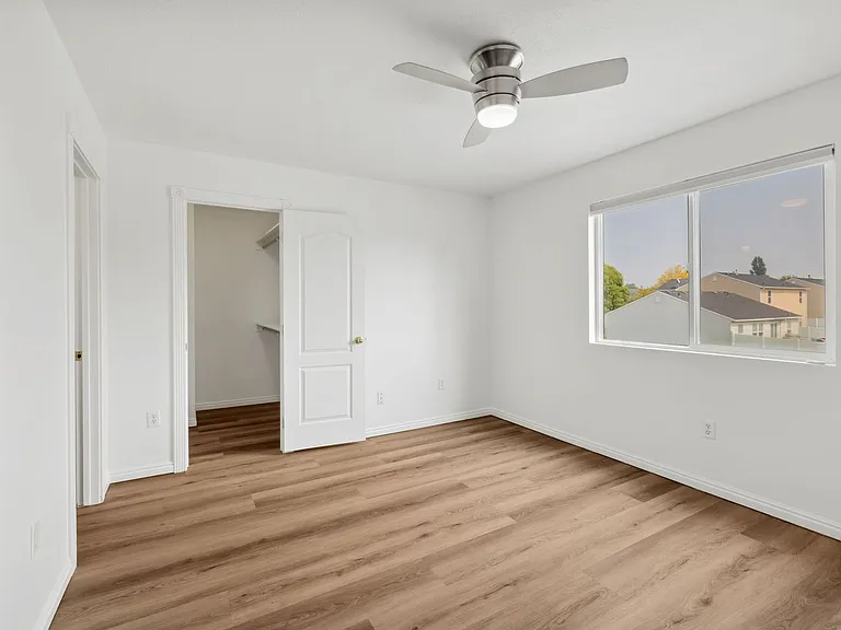 1311 N Gingham Ave — Photo 18