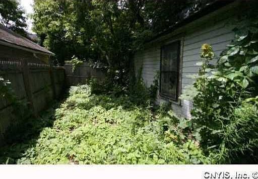 5th image of 3426 S Salina St