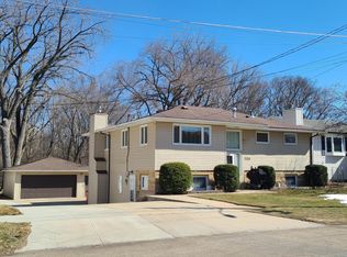 320 17th Ave NE, Rochester, MN 55906